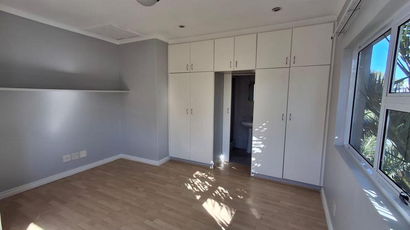 To Let 4 Bedroom Property for Rent in Flamingo Vlei Western Cape